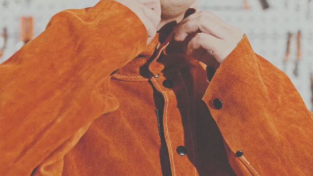 Amazon.co.jp: [QeeLink] レザー溶接作業ジャケット溶接防護服 難燃性